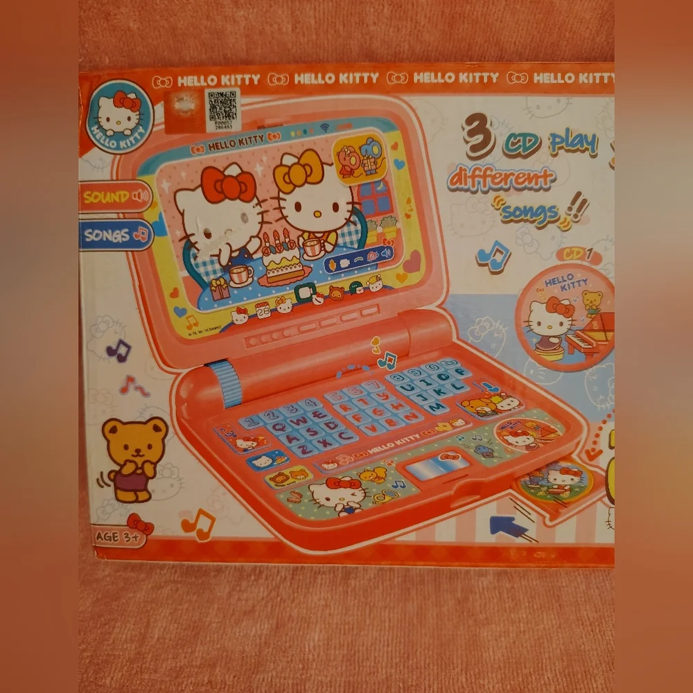 EXCLUSIVE - Hello Kitty Officially Licensed Toy Laptop - Picture 6 of 13